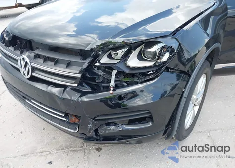 2013 Volkswagen Touareg Vr6 Sport from USA, damaged, VIN WVGEF9BP5DD011802
